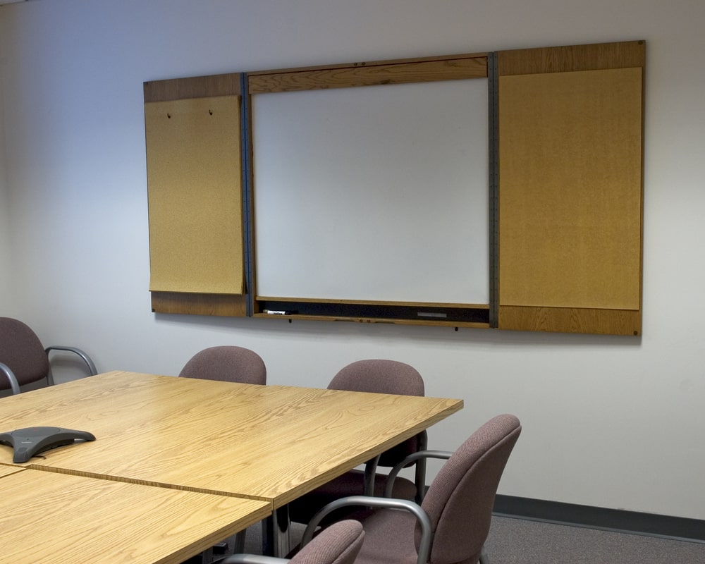 Whiteboards and Corkboards for office